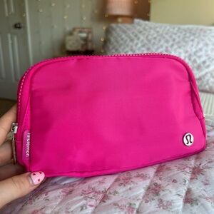 New Lululemon Everywhere Belt Bag 1L Sonic Pink